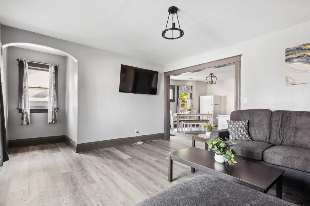 Spacious 6Br 2Ba Minutes For The Falls & Casino Niagara Falls Exterior foto