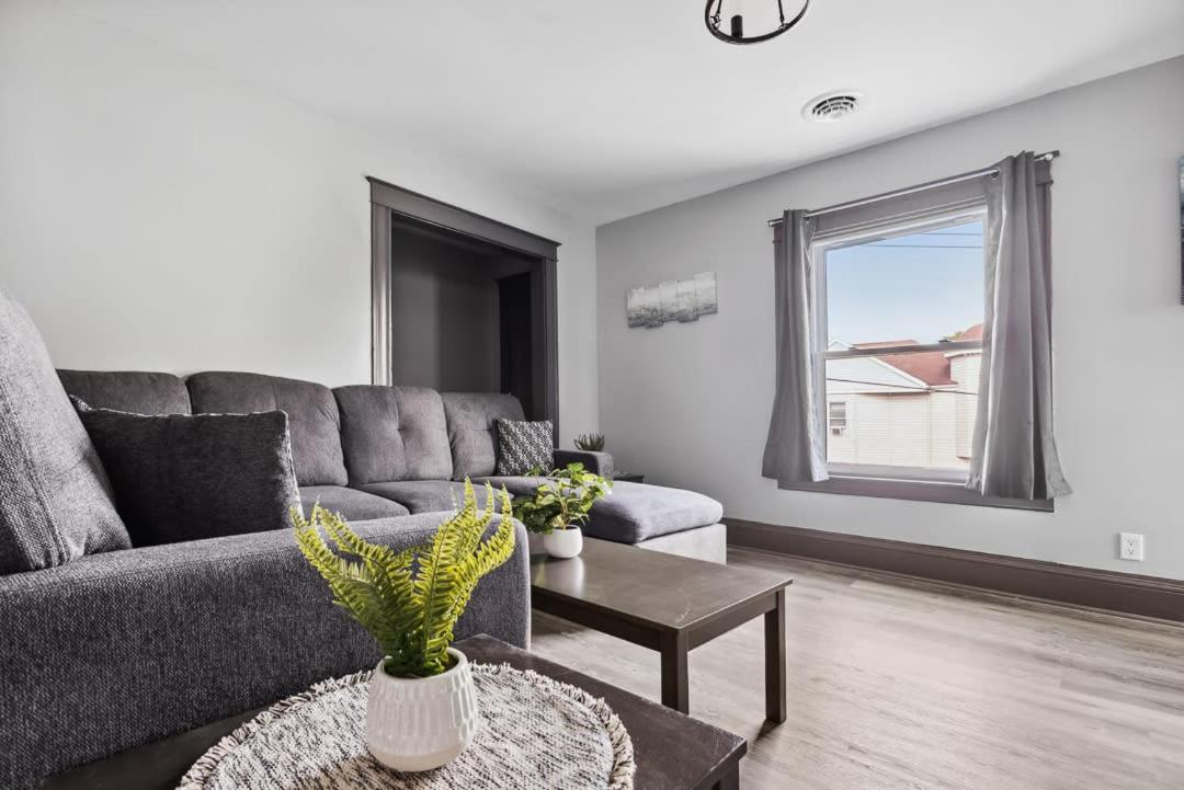 Spacious 6Br 2Ba Minutes For The Falls & Casino Niagara Falls Exterior foto