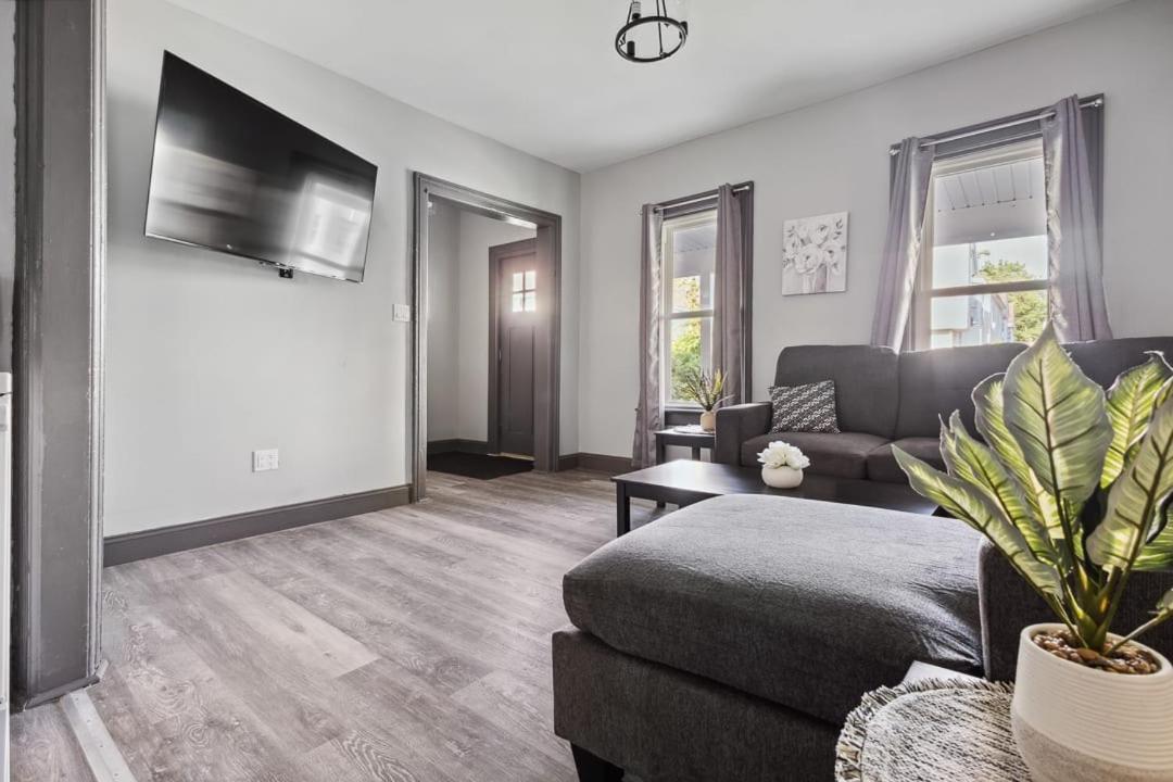 Spacious 6Br 2Ba Minutes For The Falls & Casino Niagara Falls Exterior foto