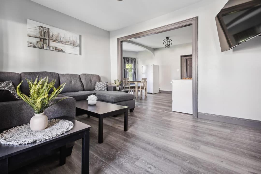 Spacious 6Br 2Ba Minutes For The Falls & Casino Niagara Falls Exterior foto